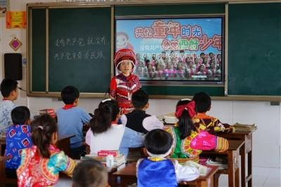袁咏仪直戳金莎痛处？少女感引发热议，网友：这才是真实！